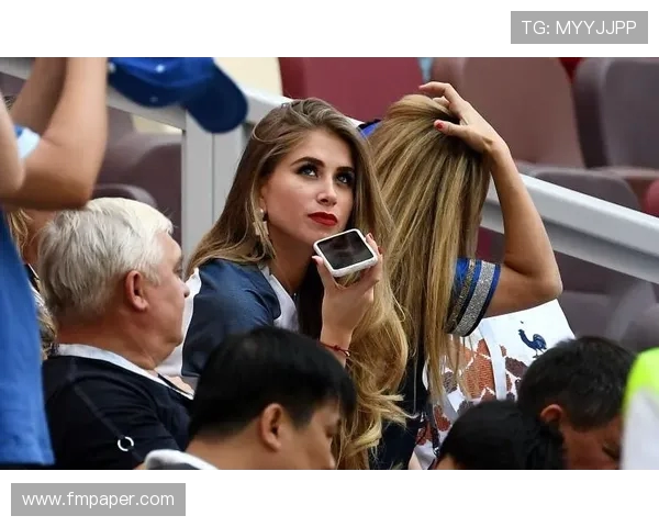 QQ世界杯足球激情盛宴点燃全球球迷梦想共襄巅峰对决荣耀时刻